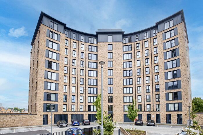 1 Bedroom Flat To Rent In Lincoln Apartments, Lexington Gardens, Birmingham, B15