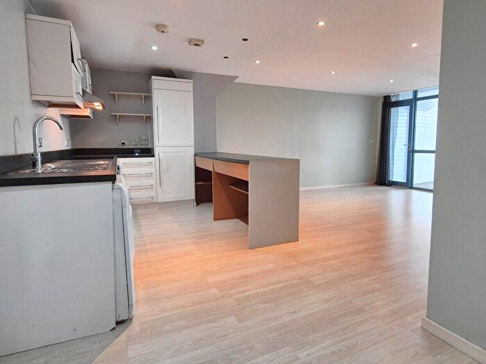 2 Bedroom Flat To Rent In Norwich Road, Ipswich, IP1