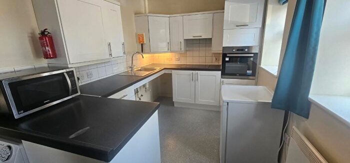 1 Bedroom Flat To Rent In Woodhouse Street, Leeds, West Yorkshire, LS6