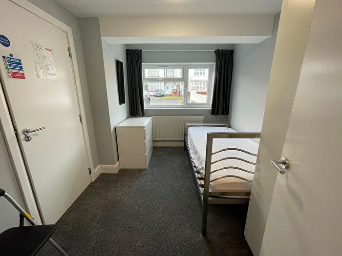 1 Bedroom Flat To Rent In Harrowdene Road, North Wembley, HA0