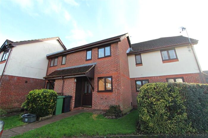 2 Bedroom Terraced House To Rent In Sandringham Road, Petersfield, Hampshire, GU32