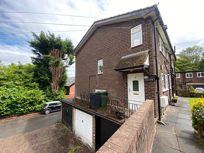 2 Bedroom Apartment To Rent In Shaw Lane, Leeds, LS6