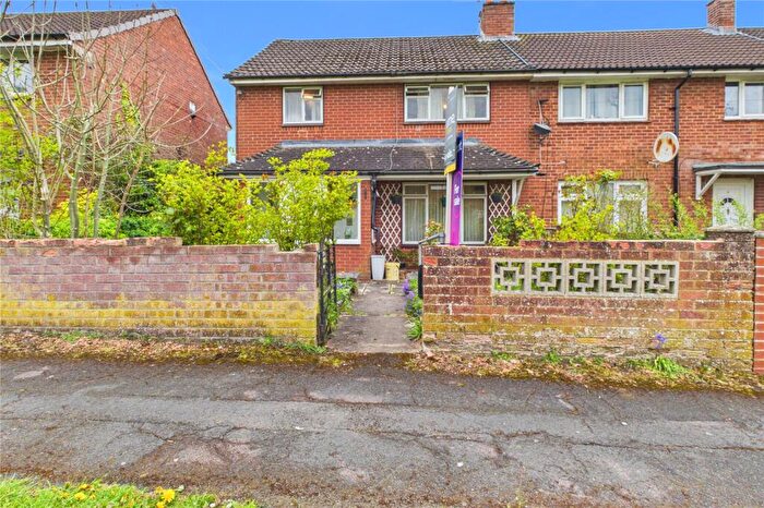 3 Bedroom End Of Terrace House For Sale In Imber Walk, Penhill, Swindon, SN2