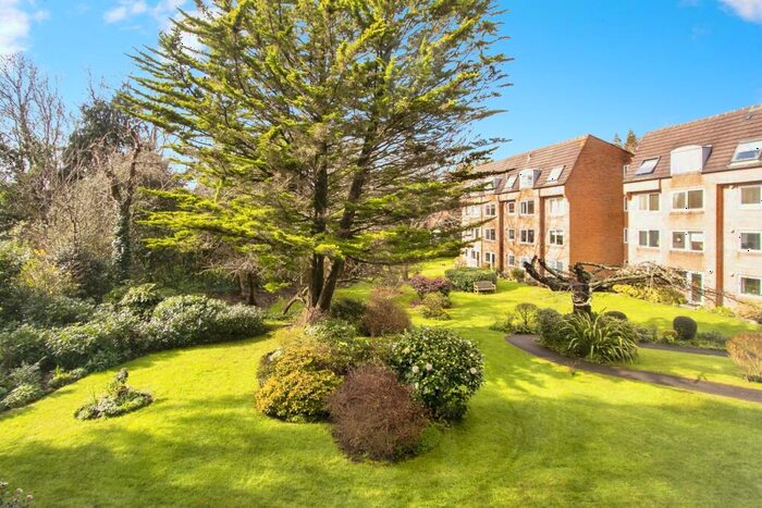 1 Bedroom Flat For Sale In Wimborne Road, Bournemouth, BH2