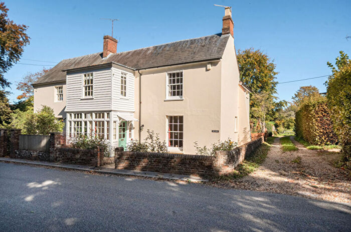 3 Bedroom Semi-Detached House For Sale In Dippenhall Street, Crondall, Farnham, Hampshire, GU10