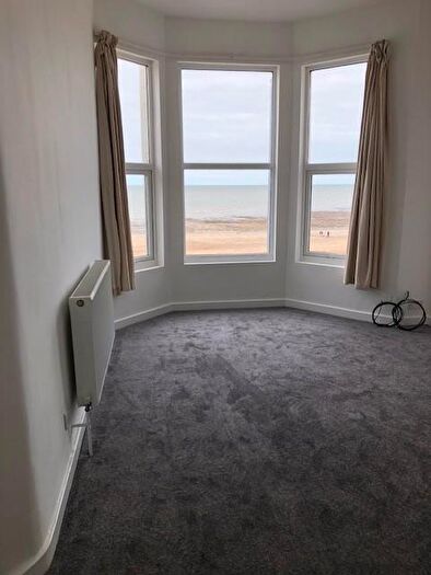 1 Bedroom Flat To Rent In Royal Esplanade, Margate, CT9