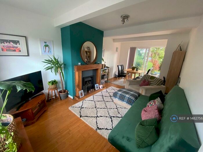 2 Bedroom Terraced House To Rent In Burley Wood Crescent, Leeds, LS4