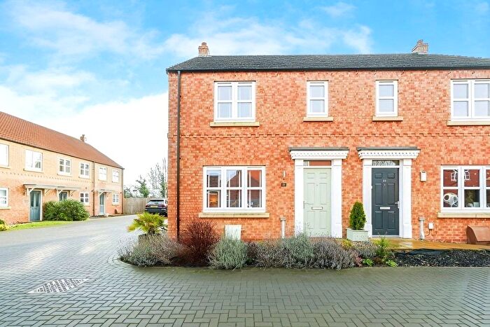 3 Bedroom Semi-Detached House For Sale In The Hedgerows, Eggborough, Goole, North Yorkshire, DN14