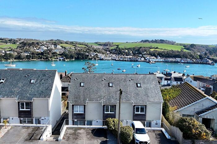 3 Bedroom Terraced House For Sale In Meadowbank Road, Falmouth, TR11