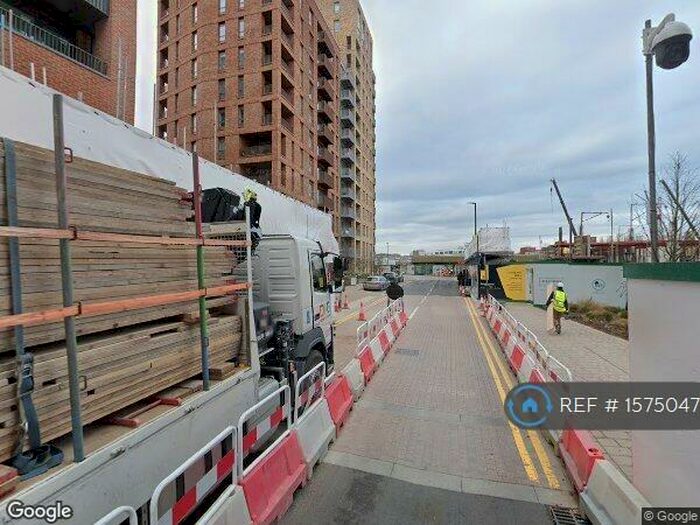 2 Bedroom Penthouse To Rent In Alington House, London, N8