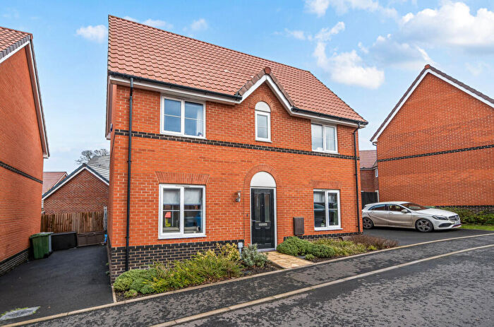 3 Bedroom Detached House For Sale In Waxwing Way, Sprowston, Norwich, NR7