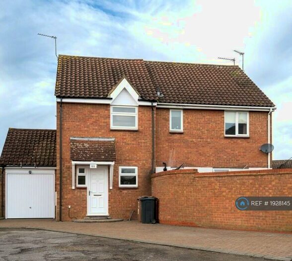2 Bedroom Semi-Detached House To Rent In The Hedgerows, Stevenage, SG2