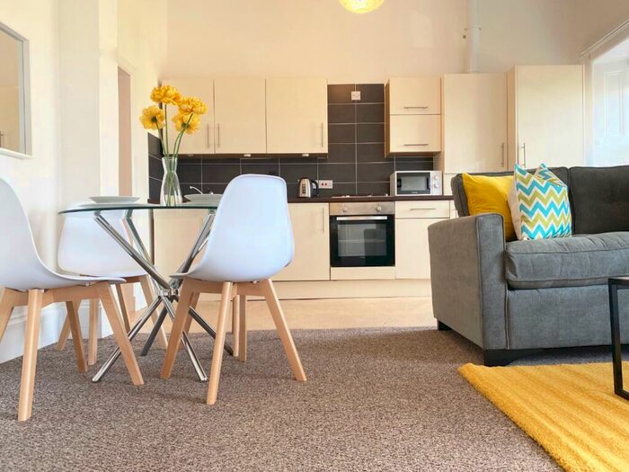 1 Bedroom Flat To Rent In Flat /, Crown Circus, Glasgow, G12