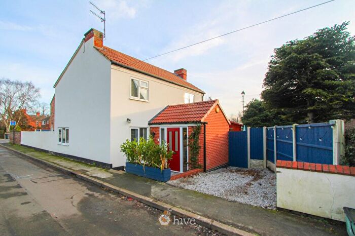 3 Bedroom Detached House For Sale In Old Thorne Road, Hatfield, Doncaster, DN7