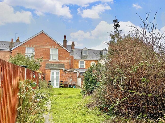 3 Bedroom Terraced House For Sale In Dorchester Road, Weymouth, DT3