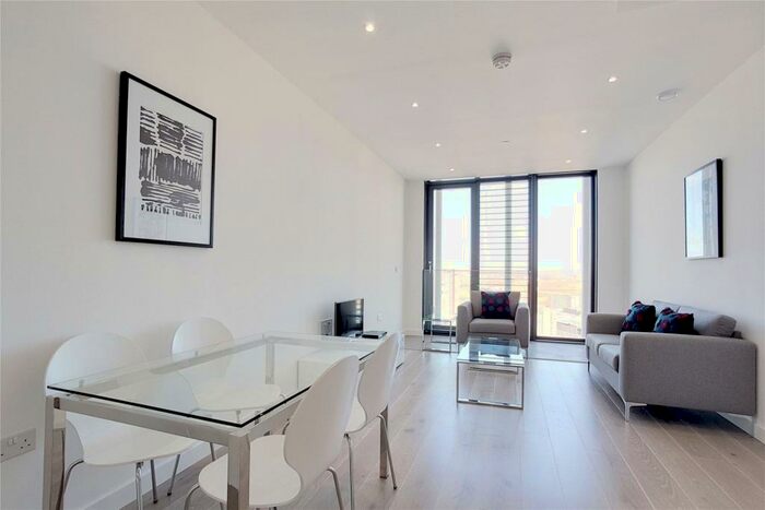 1 Bedroom Flat To Rent In Penthouse, Stratosphere Tower, E15