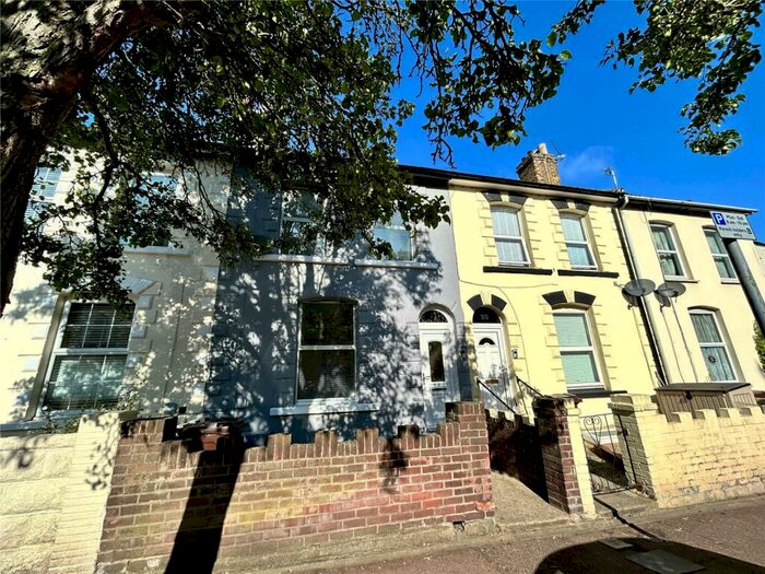 1 Bedroom Property To Rent In Kingswood Road, Gillingham, Kent, ME7