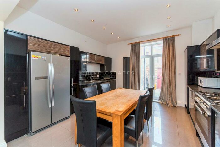 6 Bedroom Terraced House To Rent In Chester Street, Shieldfield, Newcastle Upon Tyne, NE2
