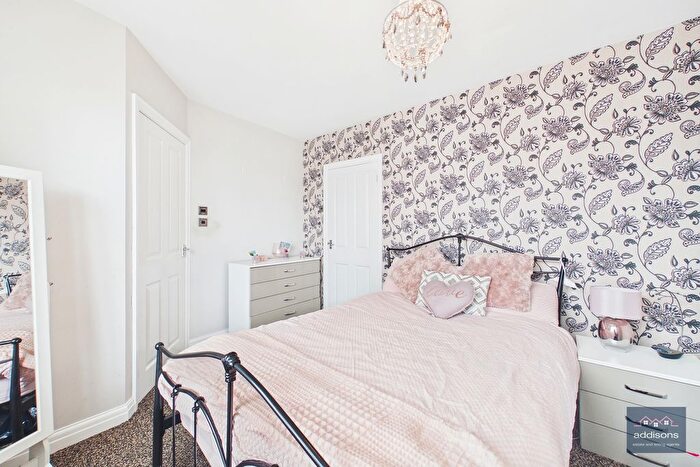 3 Bedroom Semi Detached House For Sale In Latham Lane, Orrell, Wigan, WN5