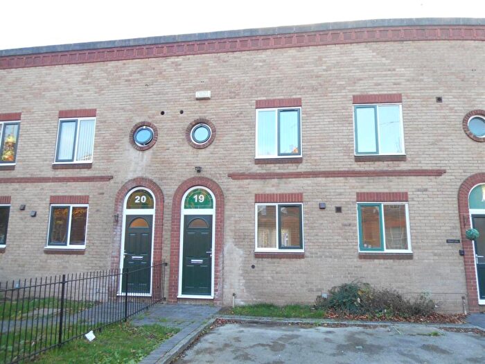 2 Bedroom Detached House To Rent In Wellington Crescent, Derby, DE1