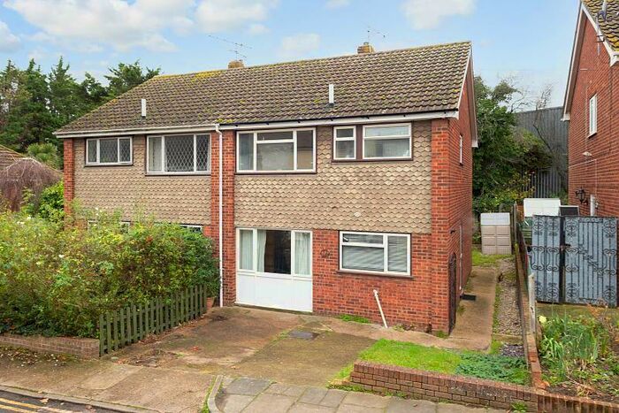 3 Bedroom Semi-Detached House To Rent In New Town Street, Canterbury, CT1