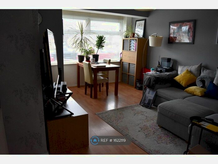 2 Bedroom Flat To Rent In Churchill Road, Leighton Buzzard, LU7