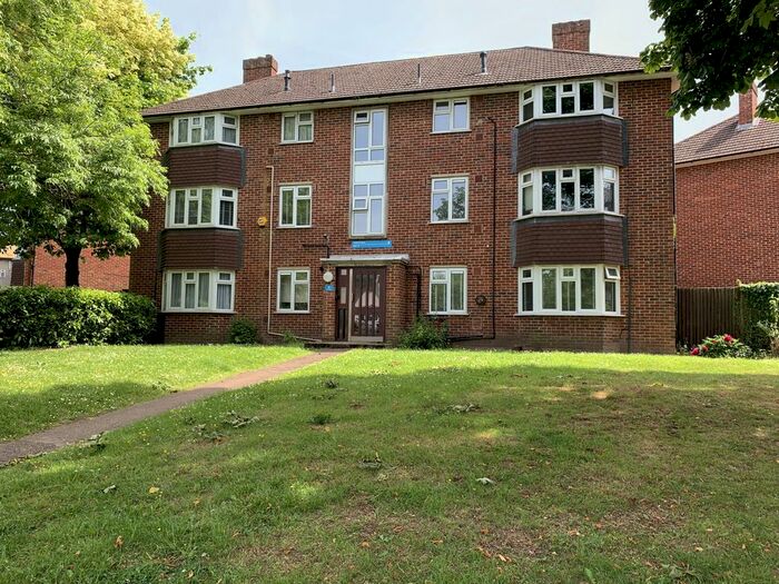 1 Bedroom Flat To Rent In Stanford House, High Street, Kent, BR4