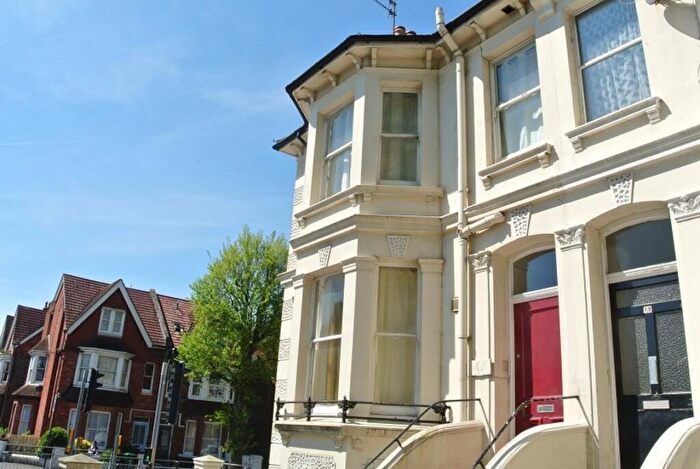 1 Bedroom Flat To Rent In Sackville Road, Hove, BN3