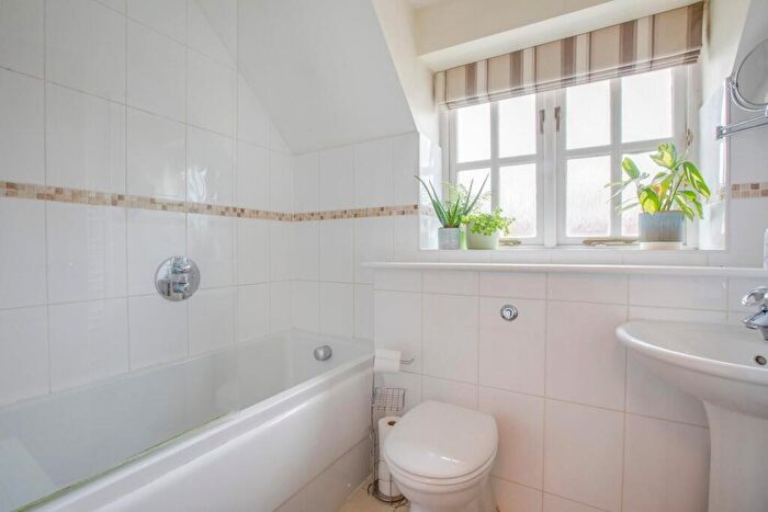 3 Bedroom Terraced House For Sale In Fullers Hill, Chesham, Buckinghamshire, HP5