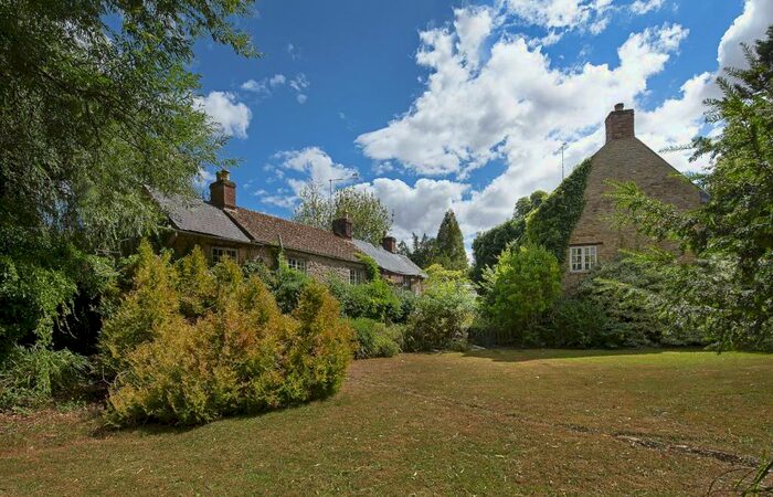 7 Bedroom Detached House For Sale In Mill Lane, Middle Barton, Chipping Norton, Oxfordshire, OX7