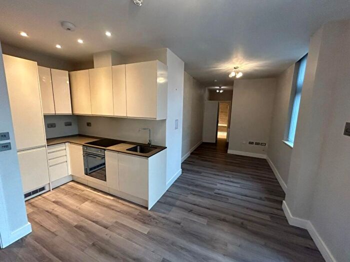 1 Bedroom Flat To Rent In Bridge Street, Hemel Hempstead, HP1