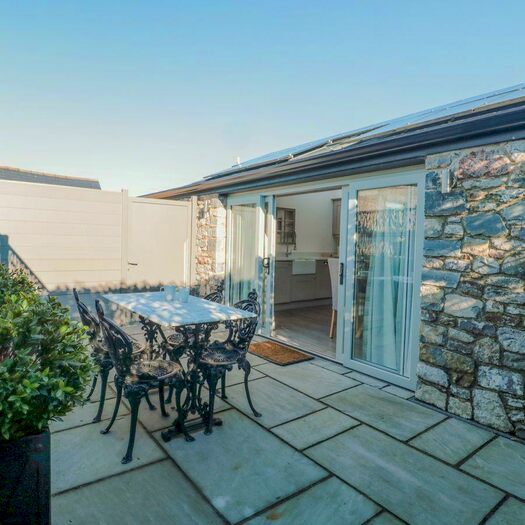 2 Bedroom Barn Conversion To Rent In Warren Farm, Pendoylan, Cowbridge, Vale Of Glamorgan, CF71