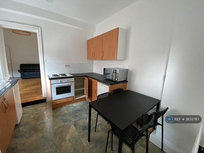 2 Bedroom Flat To Rent In Jesmond, Newcastle Upon Tyne, NE2