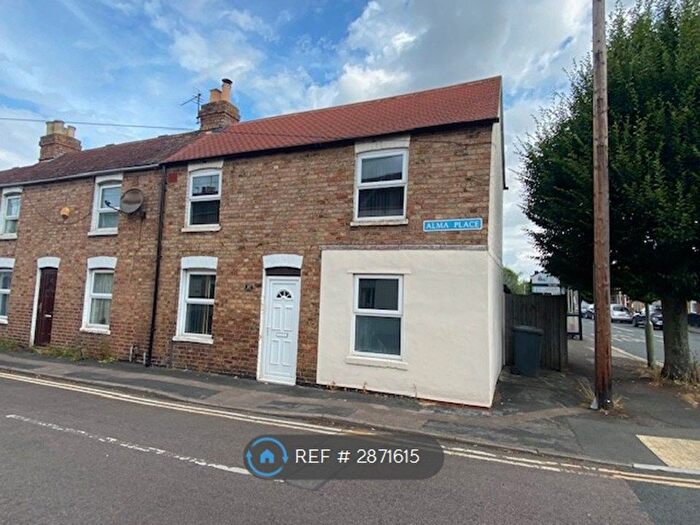 3 Bedroom End Terrace House To Rent In Alma Place, Gloucester, GL1