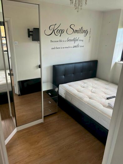 1 Bedroom Flat To Rent In Ruby Court, Rainham, RM13