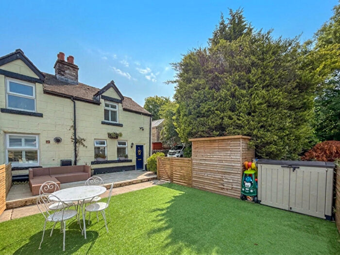 2 Bedroom End Of Terrace House For Sale In North Road, Buxton, SK17