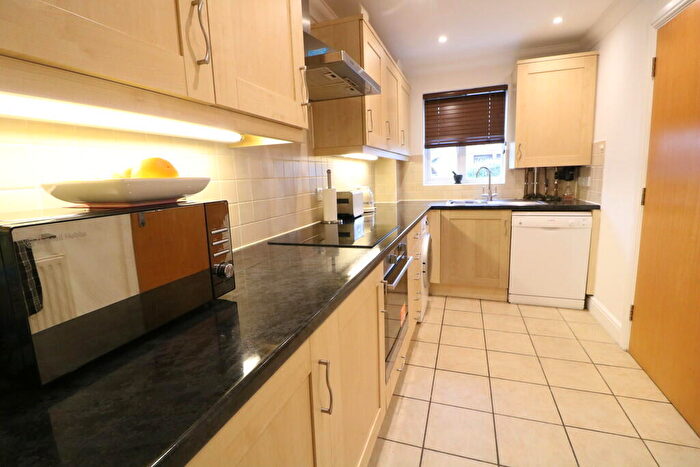 1 Bedroom Ground Maisonette To Rent In Pixham Lane, Pixham, RH4
