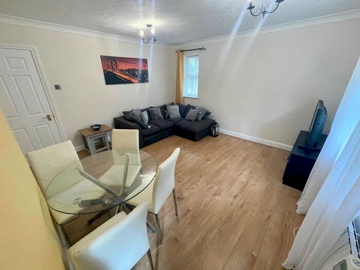 1 Bedroom Flat To Rent In Knights Field, Luton, LU2