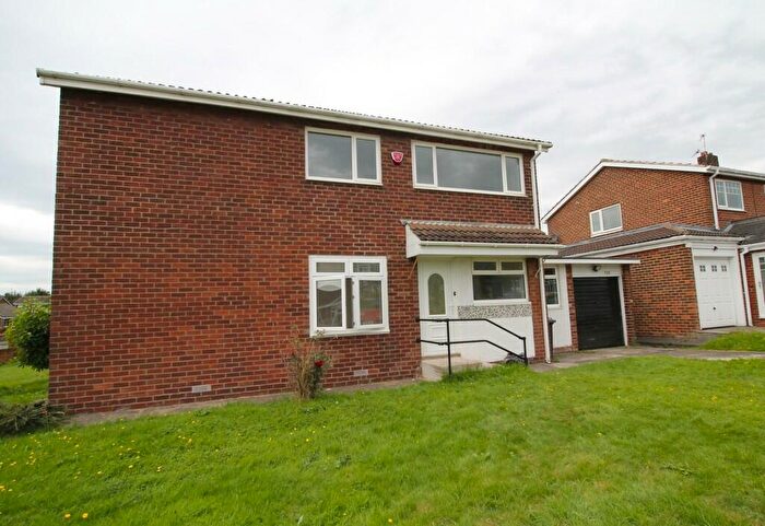 3 Bedroom Semi-Detached House To Rent In Briarlea, Shiney Row, Houghton-le-Spring, DH4