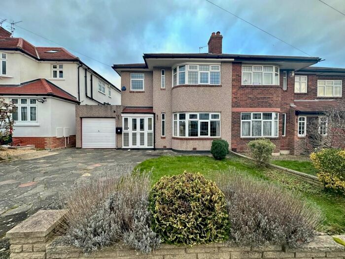 3 Bedroom Semi-Detached House To Rent In Church Crescent, London, N20