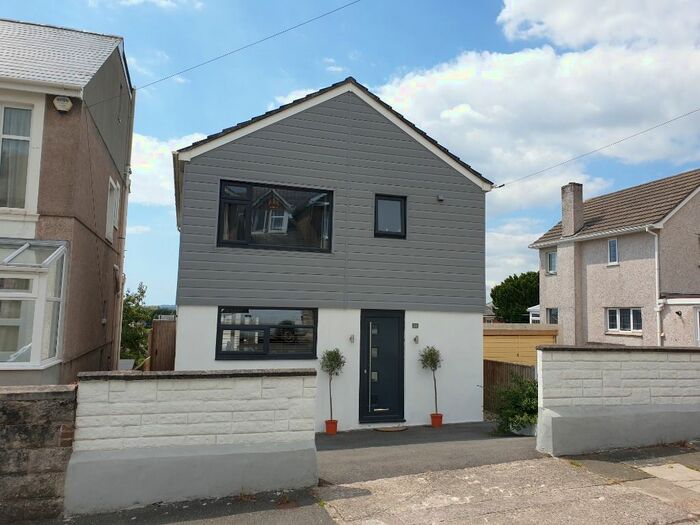 3 Bedroom Detached House To Rent In Burnham Park Road, Peverell, Plymouth PL3