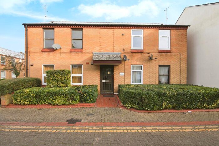 1 Bedroom Flat For Sale In Whalley Street, Peterborough, PE1