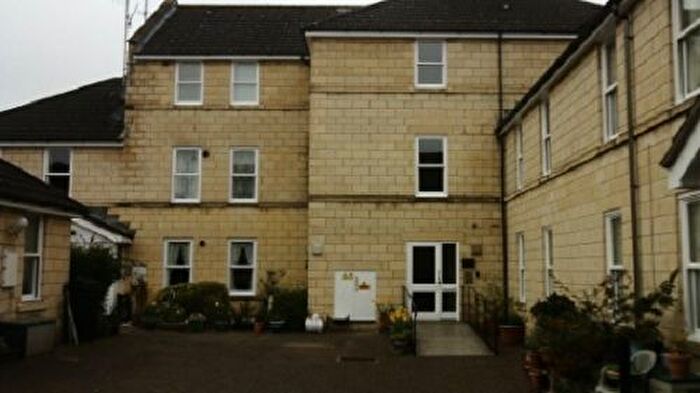 1 Bedroom Flat To Rent In Governors House, Stuart Place, Bath, BA2