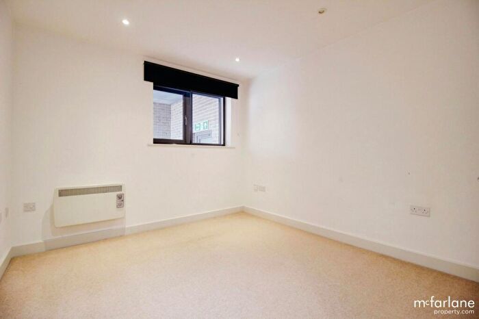 1 Bedroom Flat For Sale In Fire Fly Avenue, Swindon, SN2
