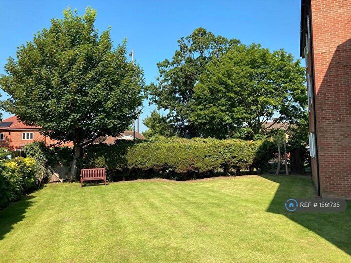 2 Bedroom Flat To Rent In Burney House, Chessington, KT9