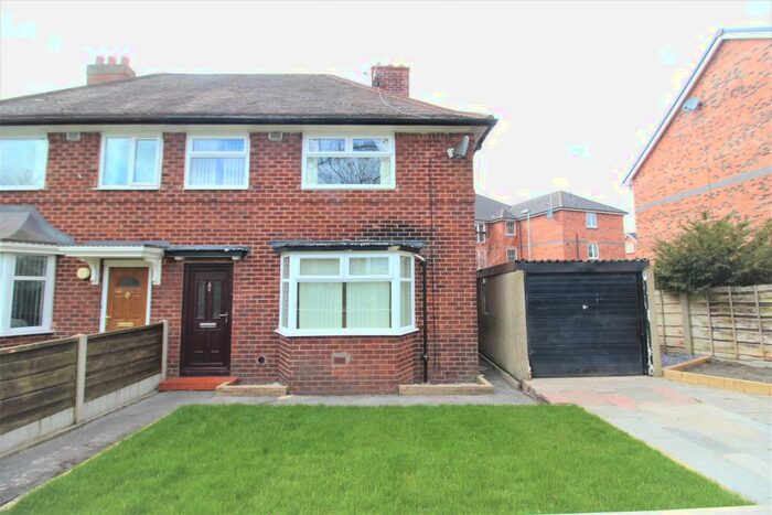 3 Bedroom Semi-Detached House To Rent In Altrincham Road, Manchester, M22