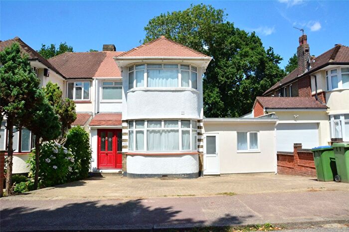 4 Bedroom Semi-Detached House To Rent In Sidcup Road, London, SE9