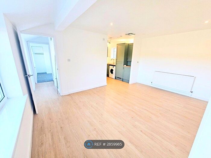 1 Bedroom Bungalow To Rent In Elm Tree Cottages, Parkmill, Swansea, SA3