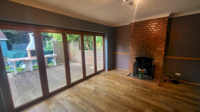 3 Bedroom Semi-Detached House To Rent In Beech Road, Feltham, TW14