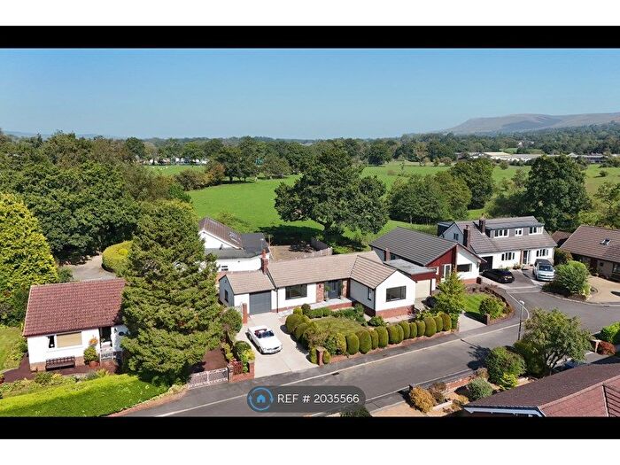 2 Bedroom Bungalow To Rent In Moor Field, Whalley, Clitheroe, BB7